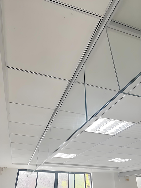 吉木乃玻璃吉木乃挡烟垂壁