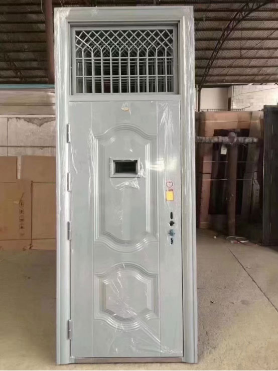 吉木乃学校教室门 吉木乃学校教室门