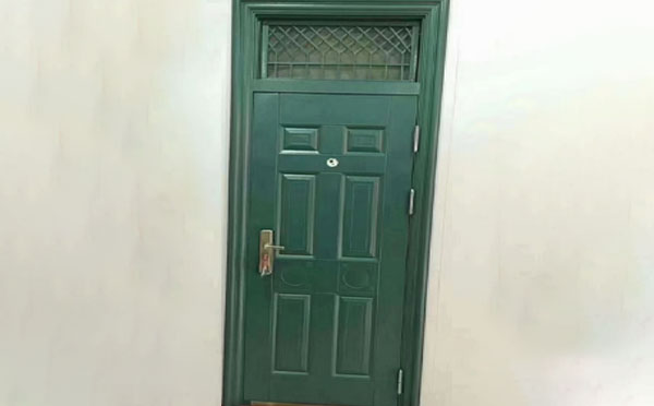 吉木乃学校教室门